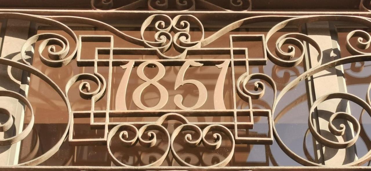 1851: Exceptional 19Th Century Studio In マドリード エクステリア 写真